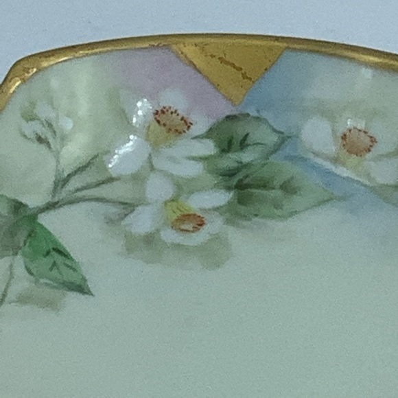 Vintage RS Germany Handled Dish With Hand Painted White Daffodils - Picture 3 of 9